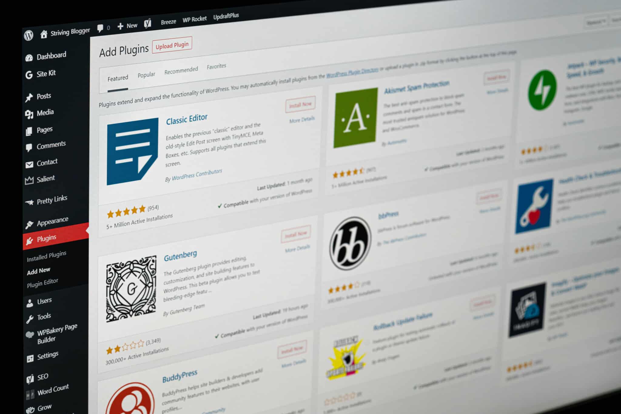 WordPress plugin dashboard for various editor featured options.